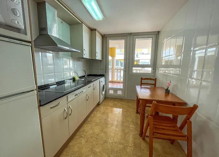 Appartement Marcomar 3000 *