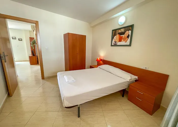 Appartement Marcomar 3000 *